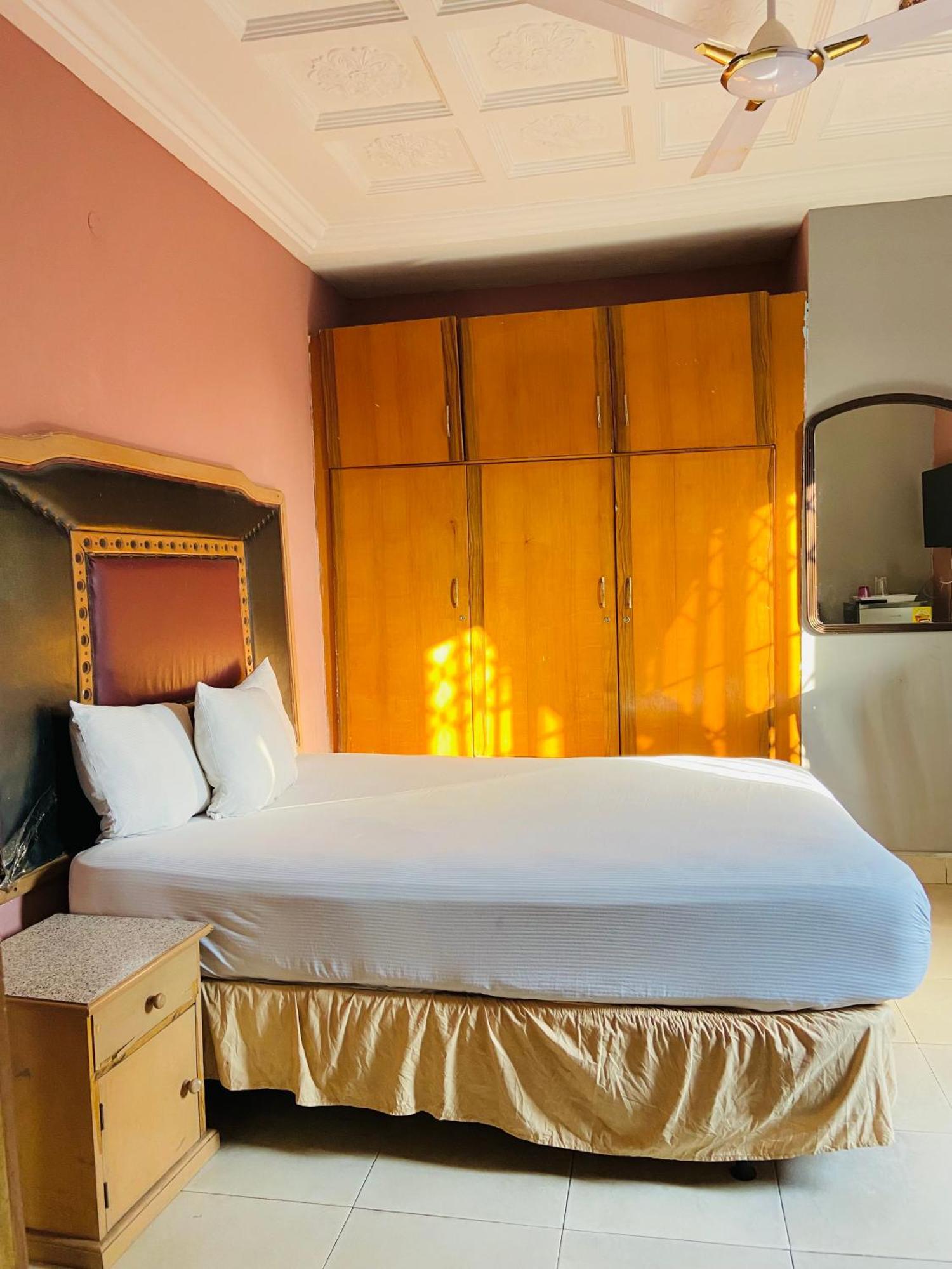 Heavens Gate Hotel Accra Exterior foto